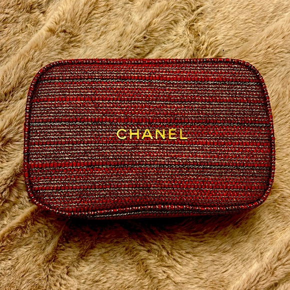 Chanel makeup bag - Picture 2 of 4